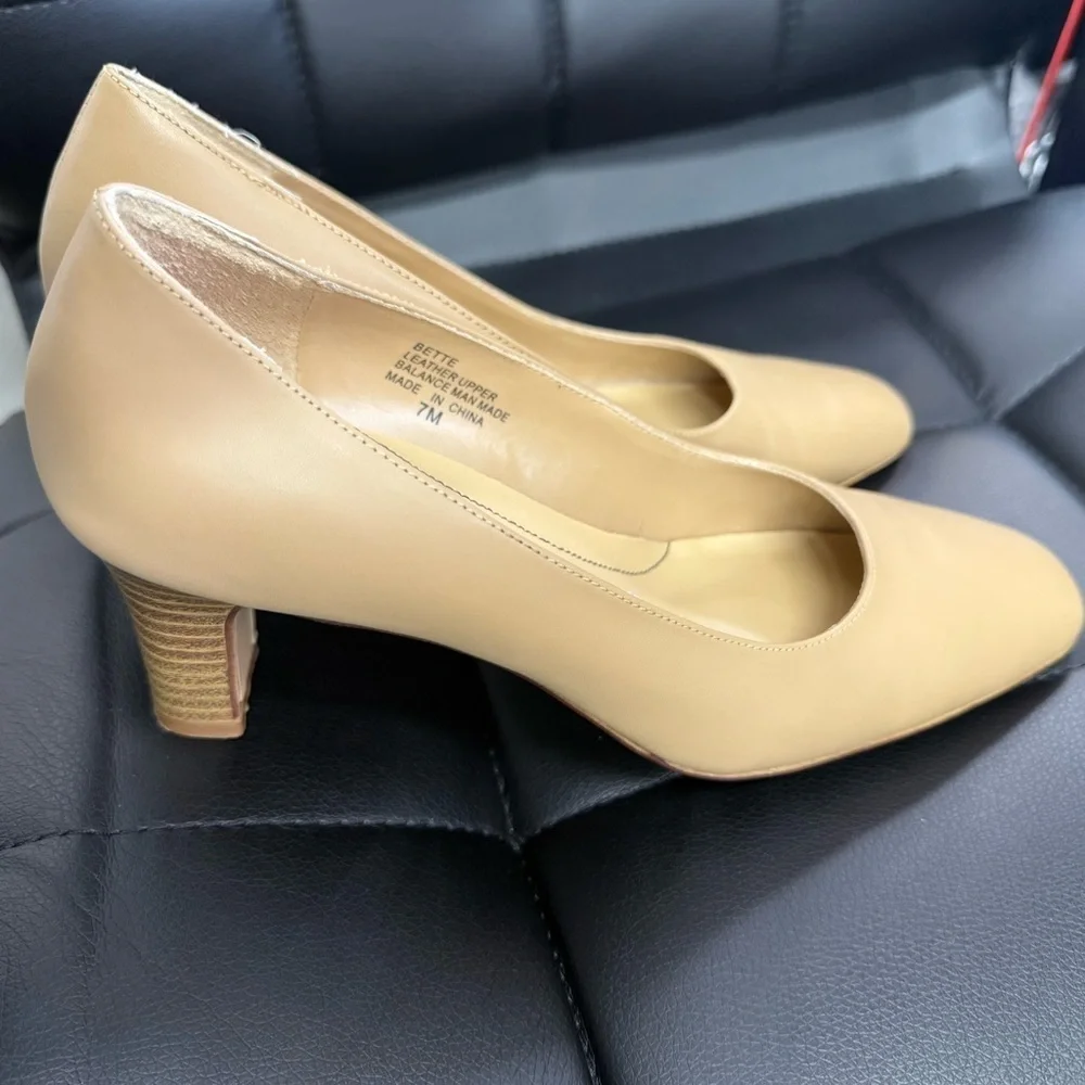 Partners Flex Bette Tan Comfort Pumps Size 7M